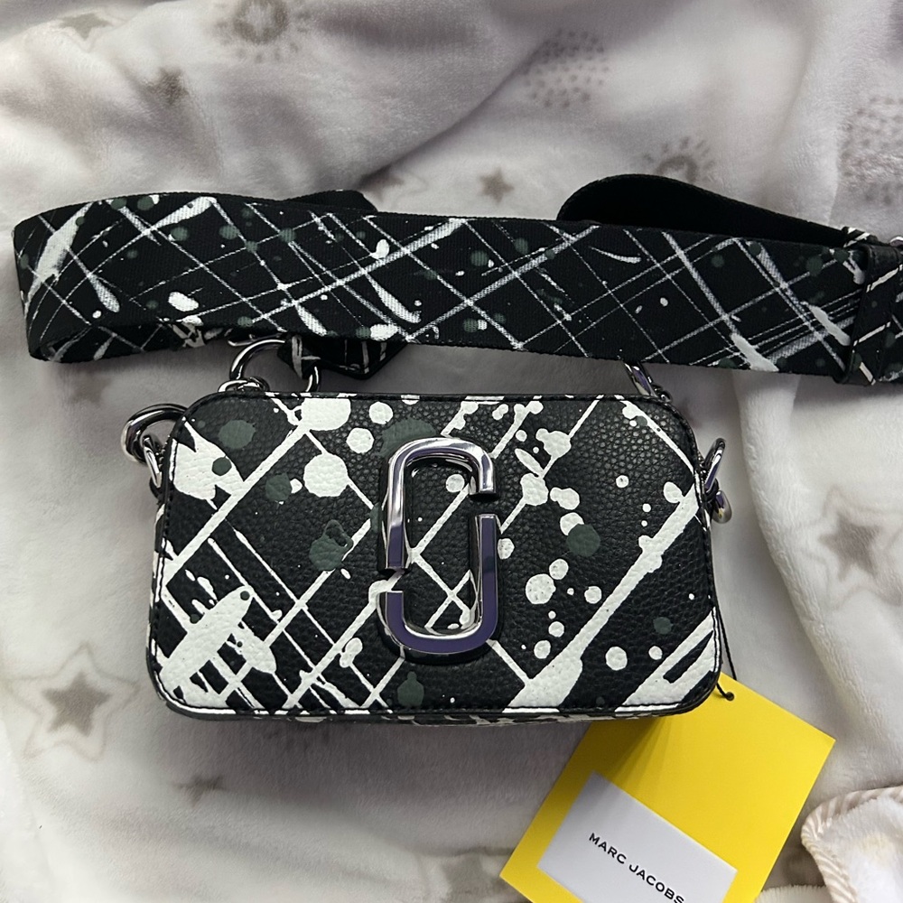 Marc Jacobs Snapshot